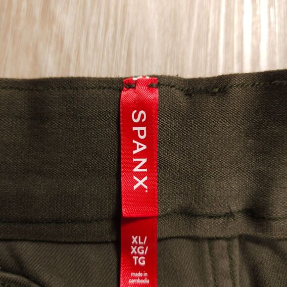 Spanx Stretch Twill Shorts Womens Size XL Green Chino Retro Style 6" Inseam - Picture 4 of 15